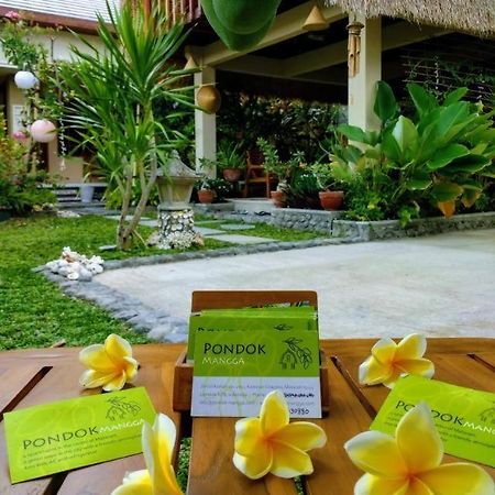 Pondok Mangga Mataram Bagian luar foto